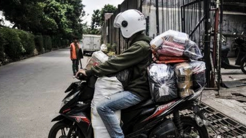 Tilep Uang COD Puluhan Juta, Kurir J&T di Lampung Diciduk di Kontrakan